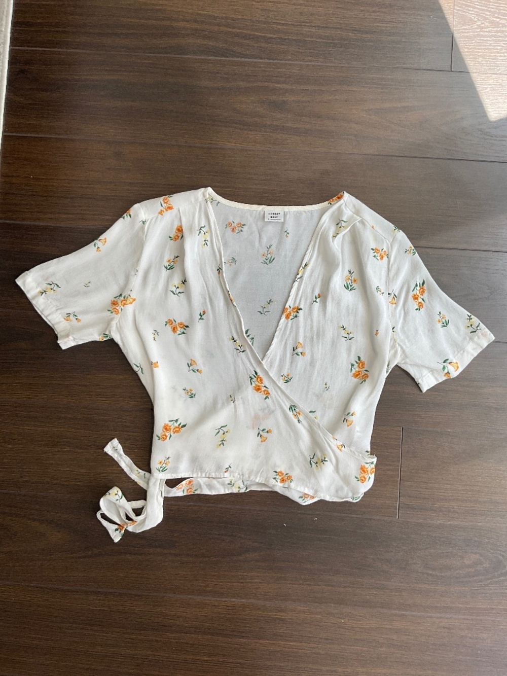 Aritzia Sunday Best Crop Wrap Top